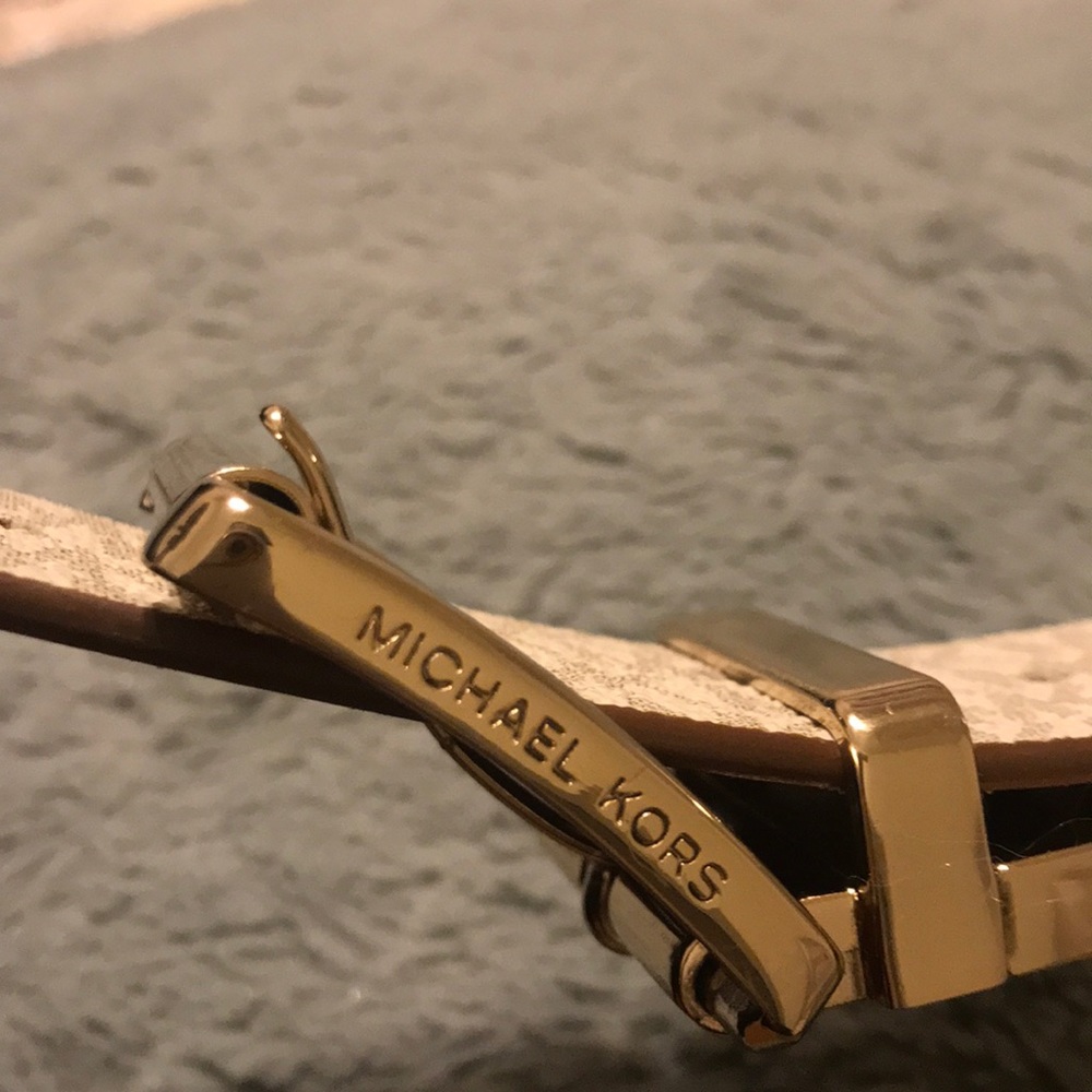 Mk. Size: Small. - image 2